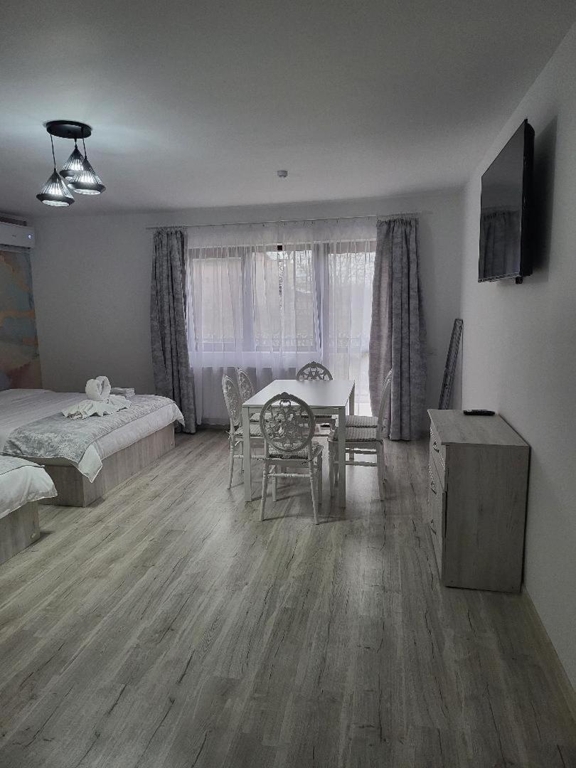 Casa Ratiu Airport Bucharest Therme Bucharest Balotesti Buitenkant foto